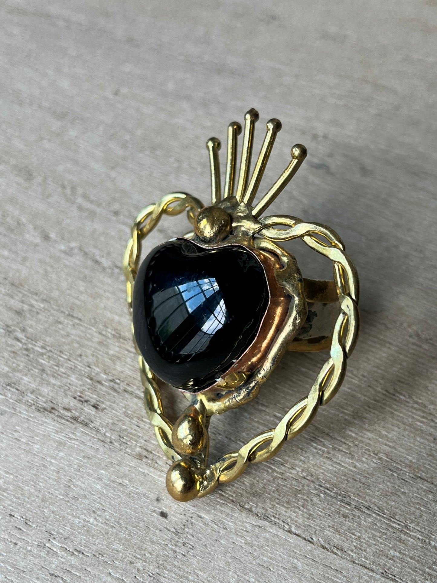 Sunburst Sacred Heart Ring - Black