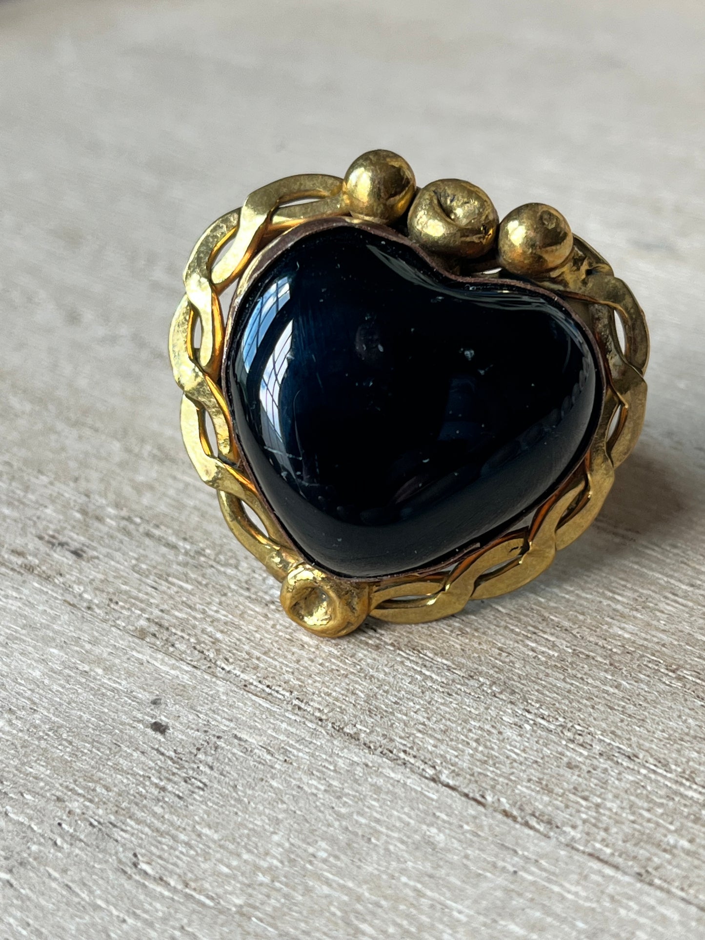 Sunburst Sacred Heart Ring - Black