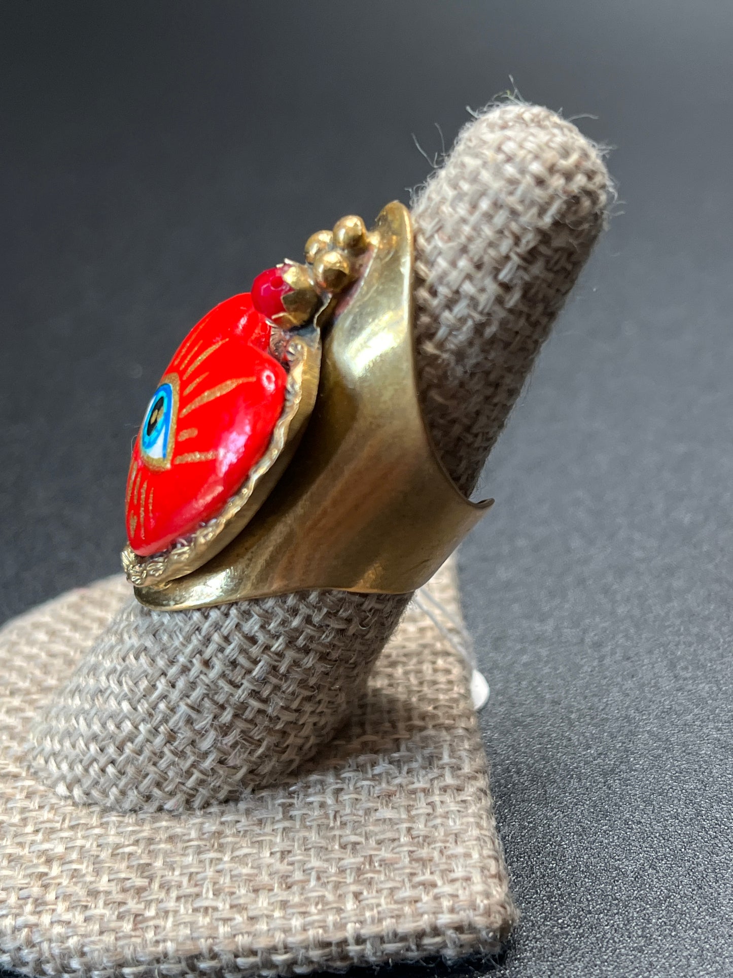 Sagrado Corazón Anillos de Ojo Pintados - Sacred Heart Hand Painted Evil Eye Rings