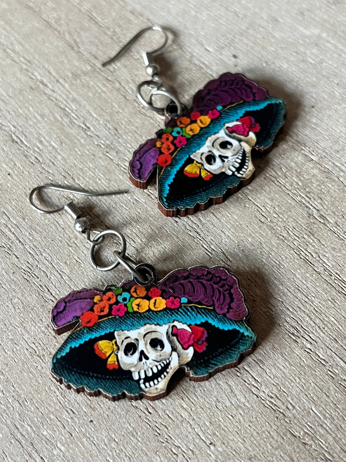 Guadalupe Posada Lightweight Wooden Earrings – San Miguel de Allende