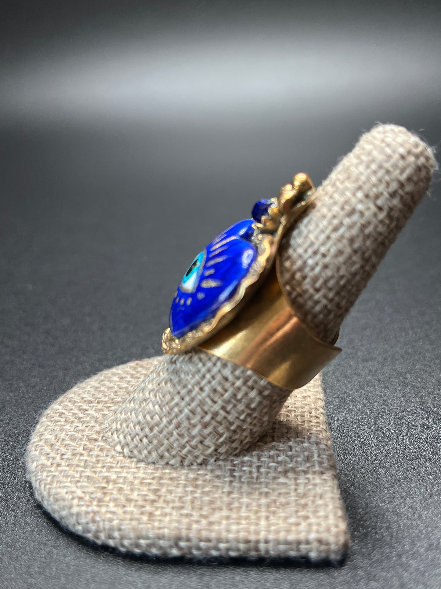 Sagrado Corazón Anillos de Ojo Pintados - Sacred Heart Hand Painted Evil Eye Rings