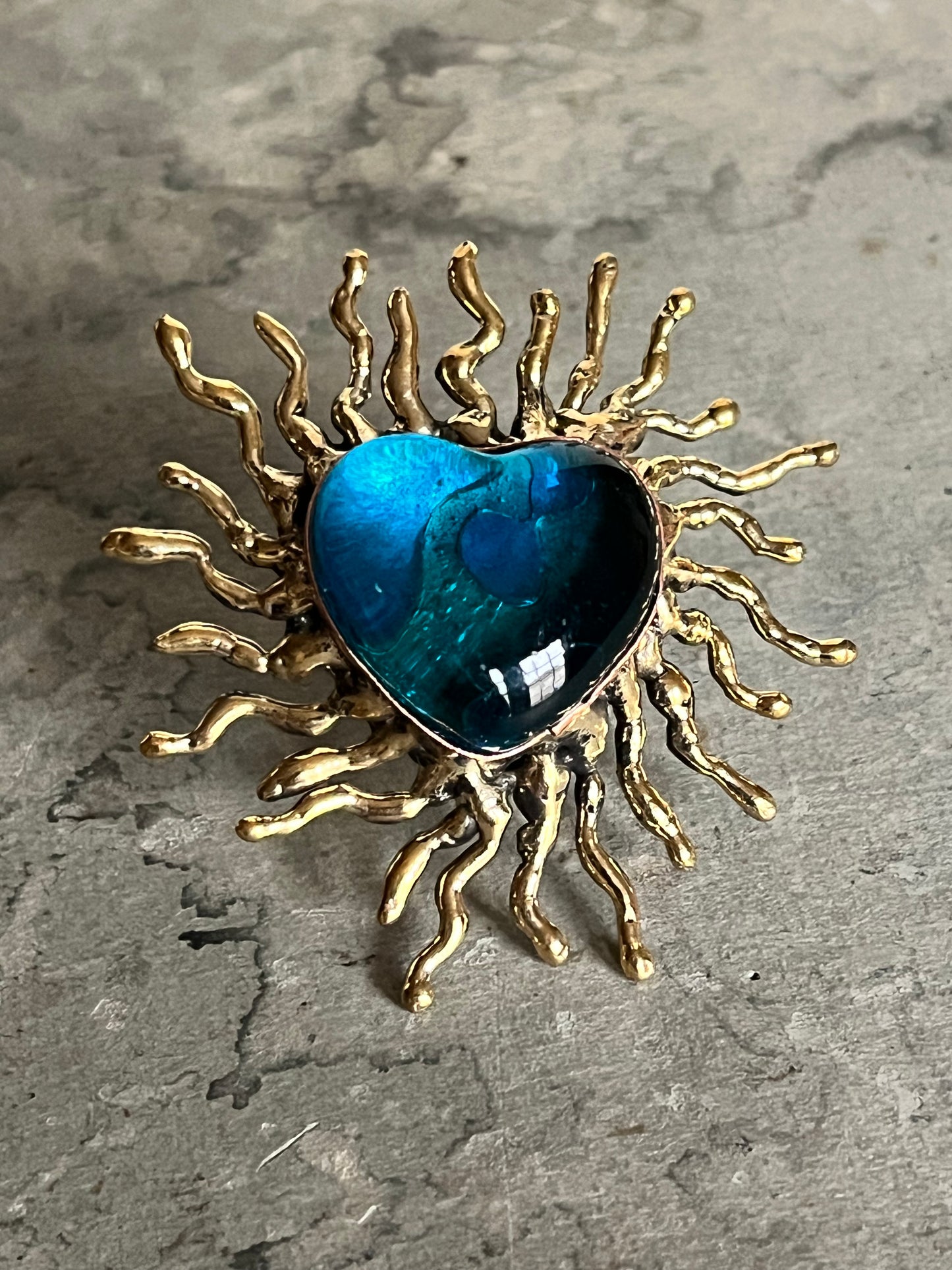 Sun Burst Sacred Glass Heart Ring & Alpaca Metal - Blue