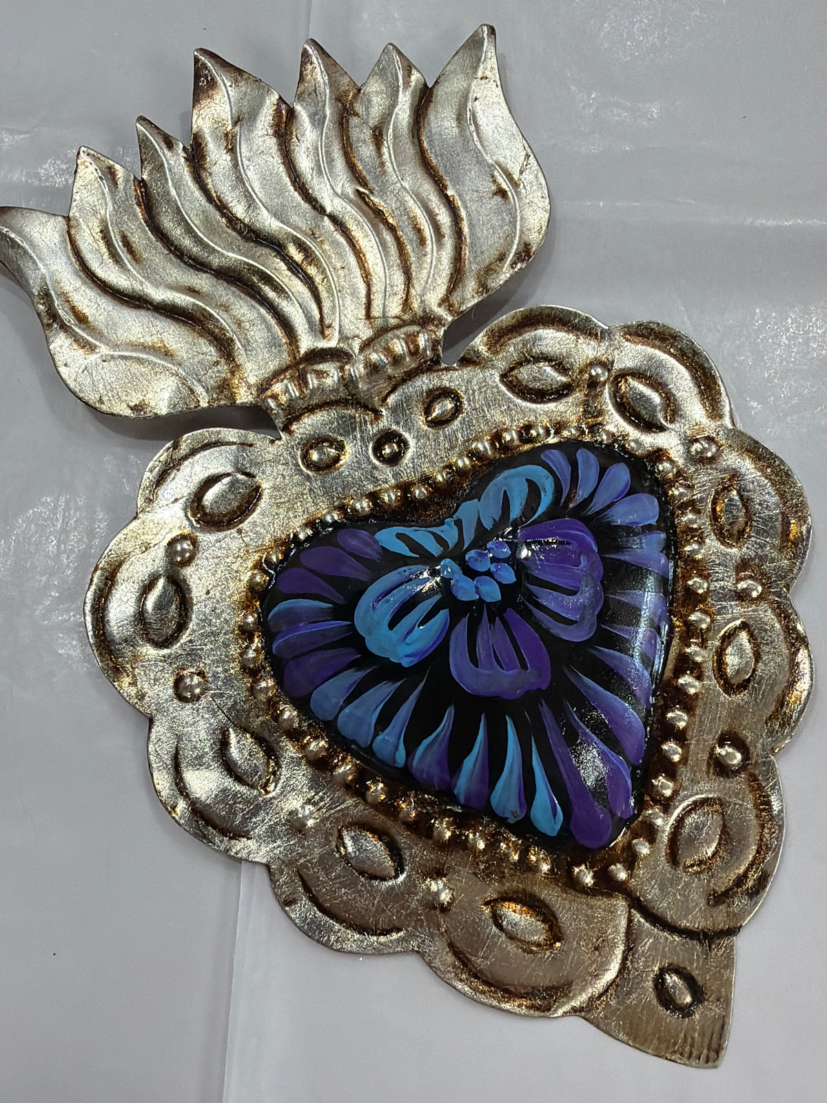 New Deep Colors Sacred Heart Antique Silver