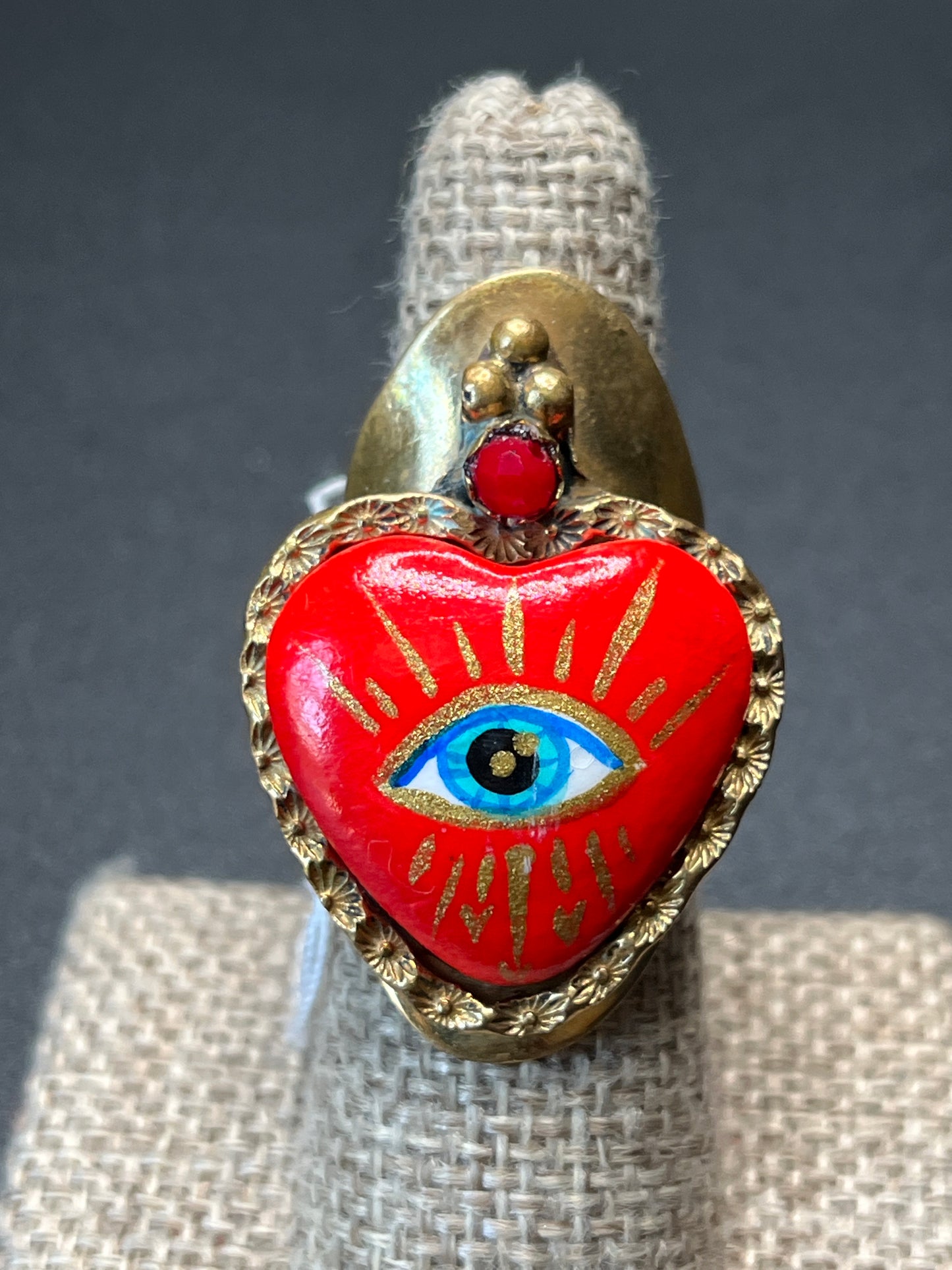 Sagrado Corazón Anillos de Ojo Pintados - Sacred Heart Hand Painted Evil Eye Rings