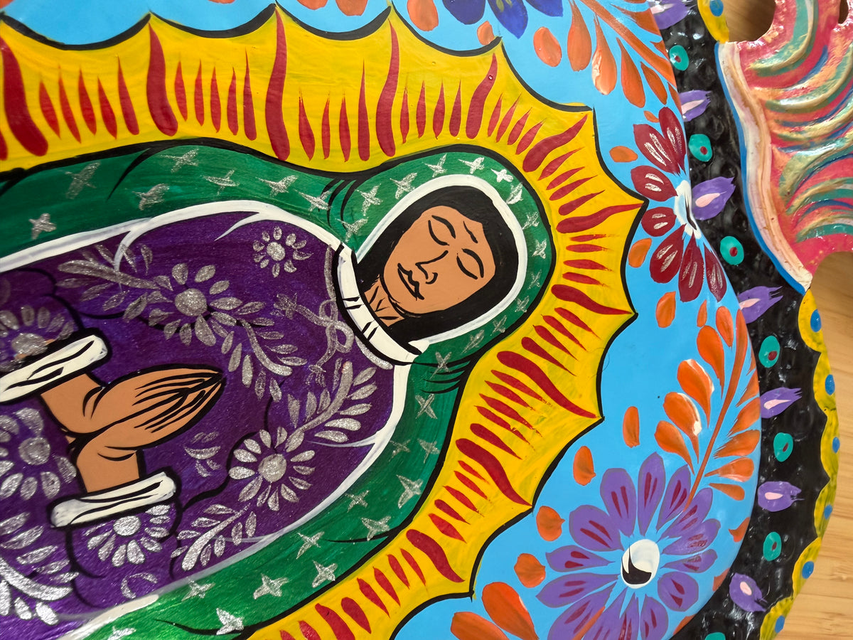 Corazón Hand Painted Mediano