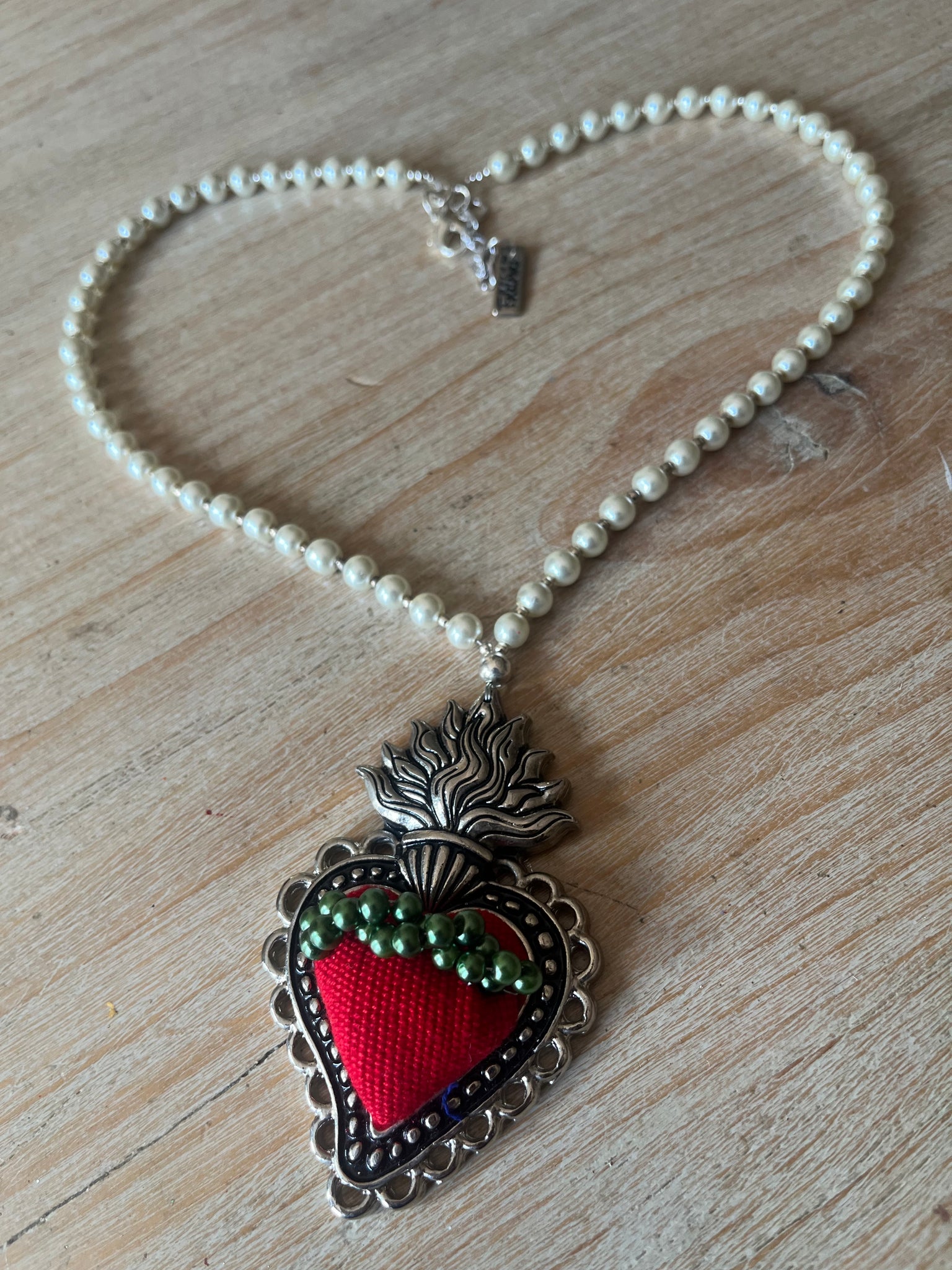 White Bead Sagrado Corazón Necklace