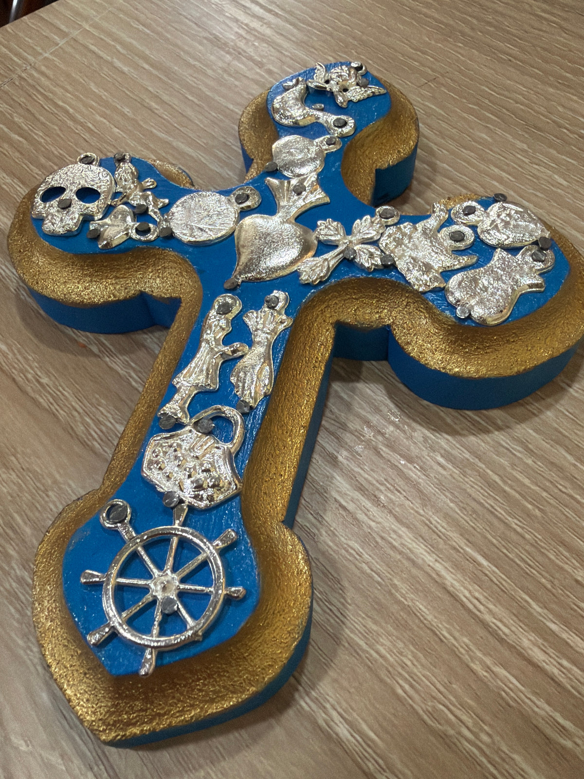 Milagro Cross