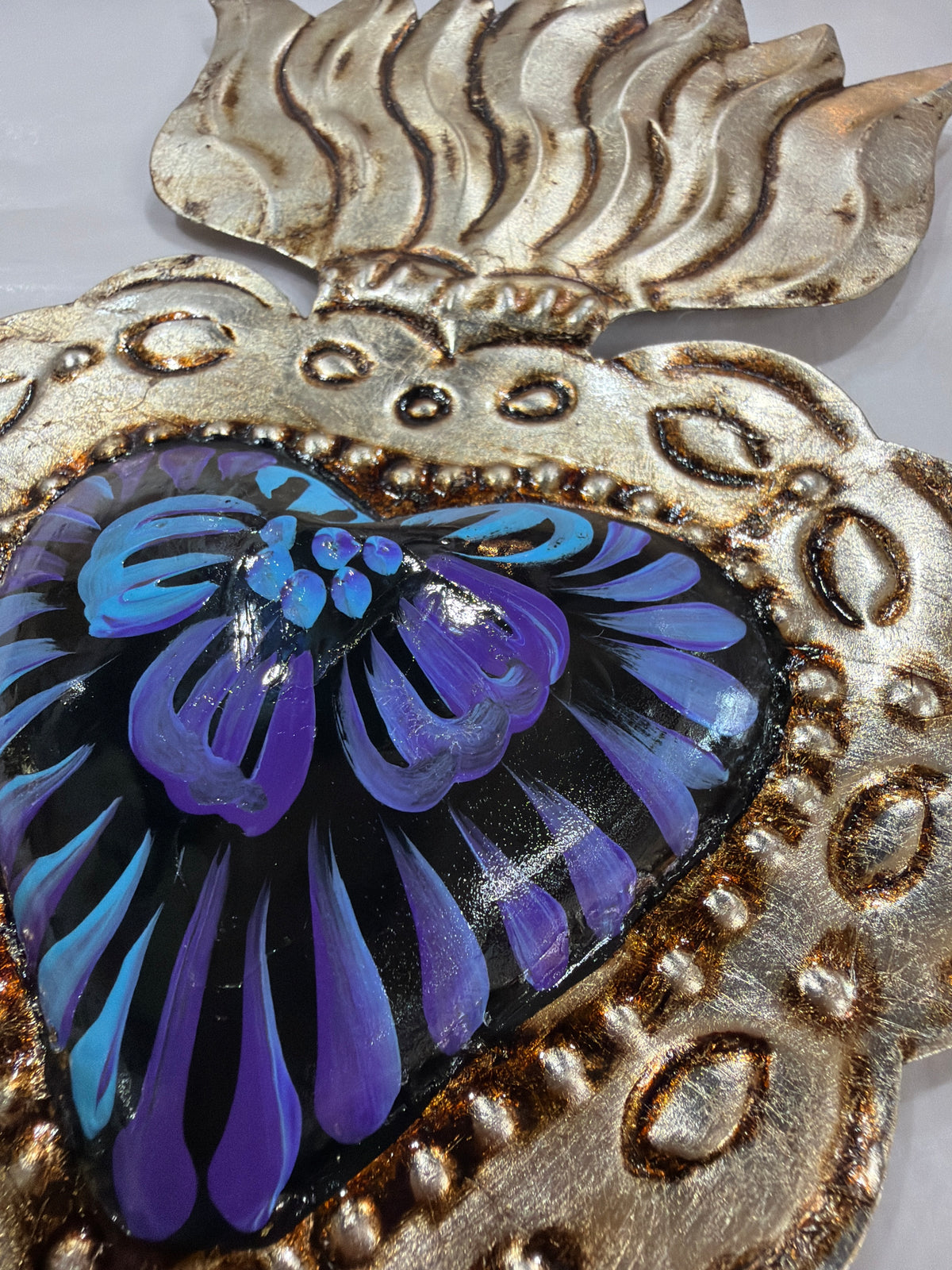 New Deep Colors Sacred Heart Antique Silver