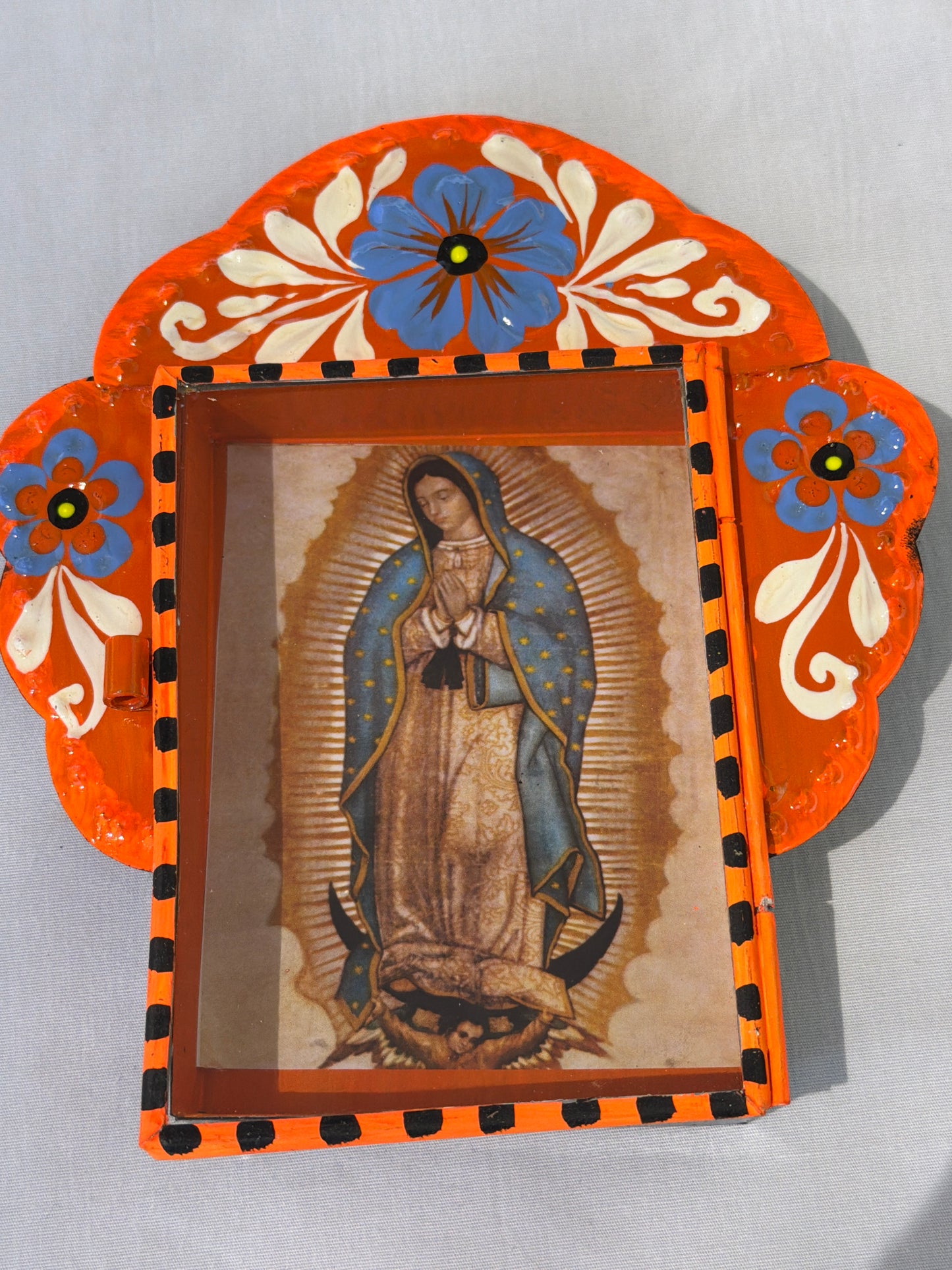 Nicho Shadowbox- Hand Painted Large