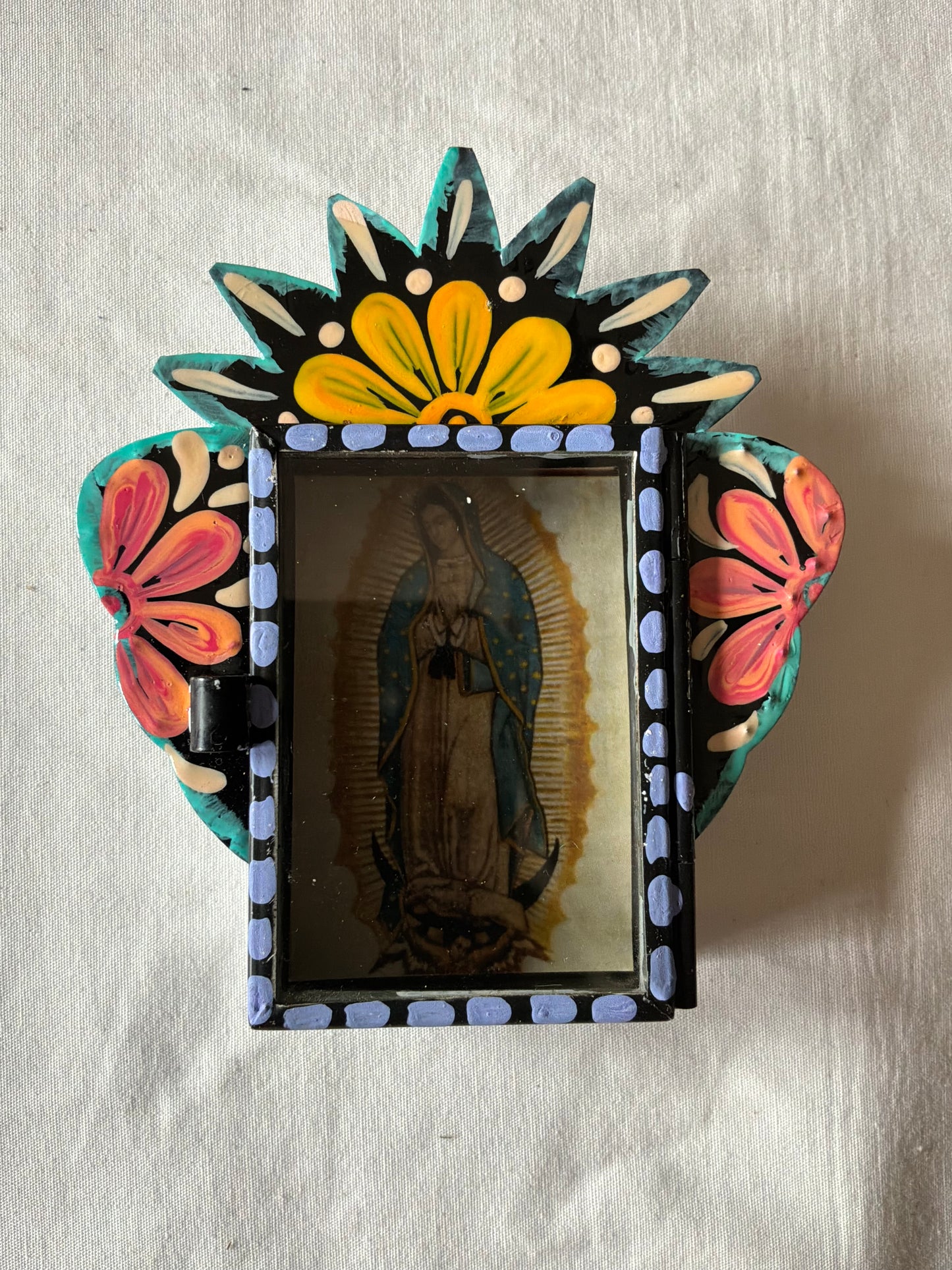 Nicho Shadowbox Hand Painted - Tin Hand-painted