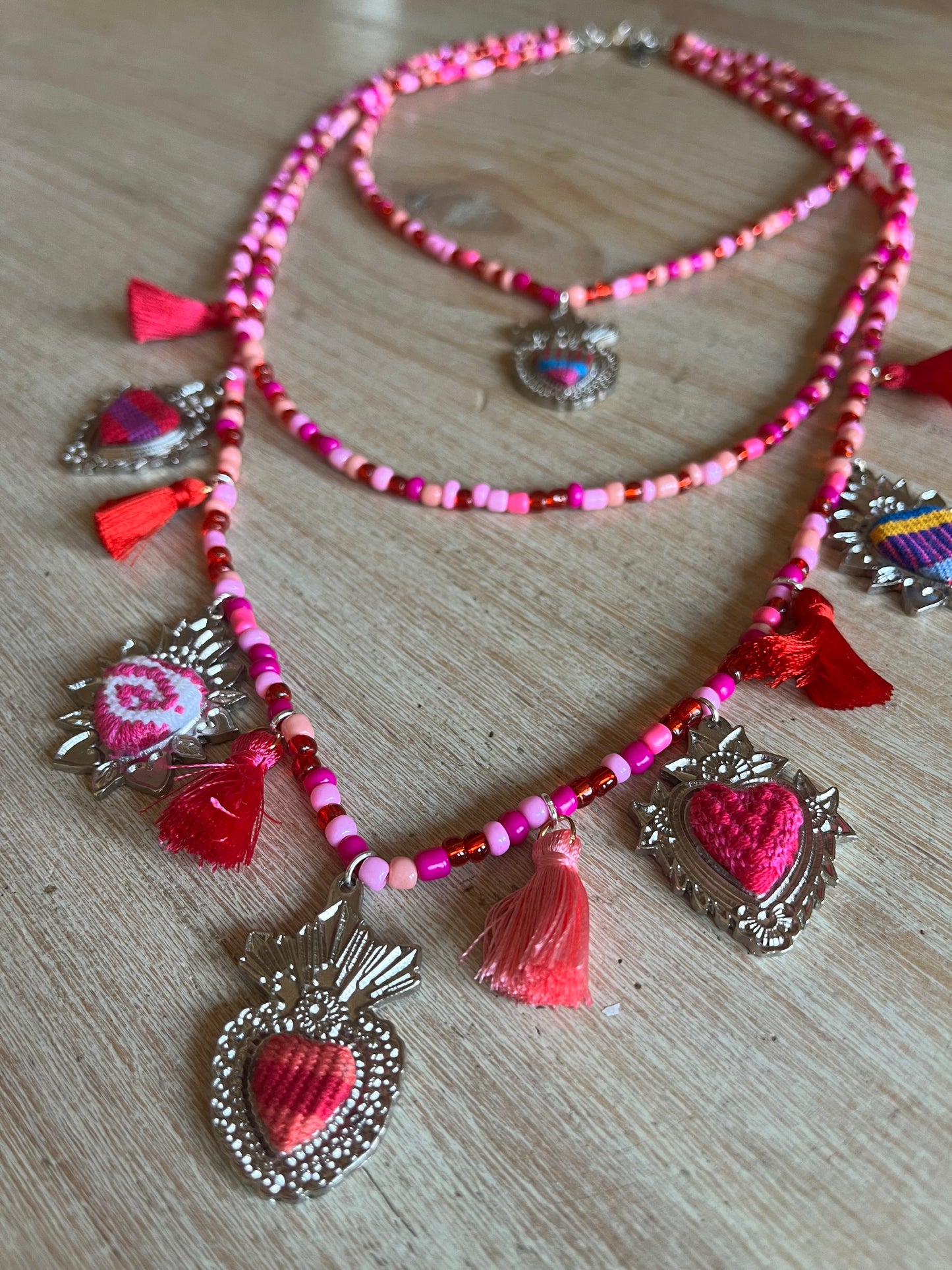 Cascada Milagro Embroidery Heart Necklace