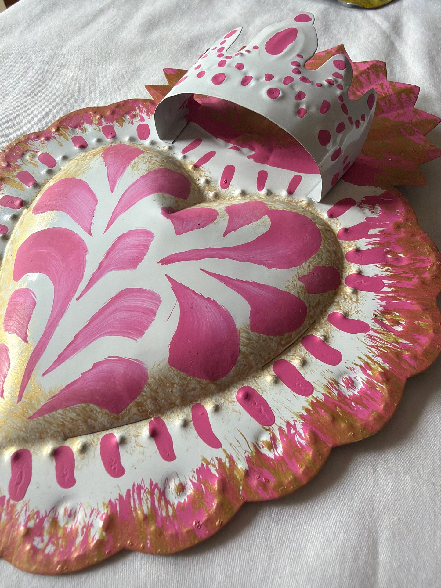 Pink Vintage Sacred Heart - Tin