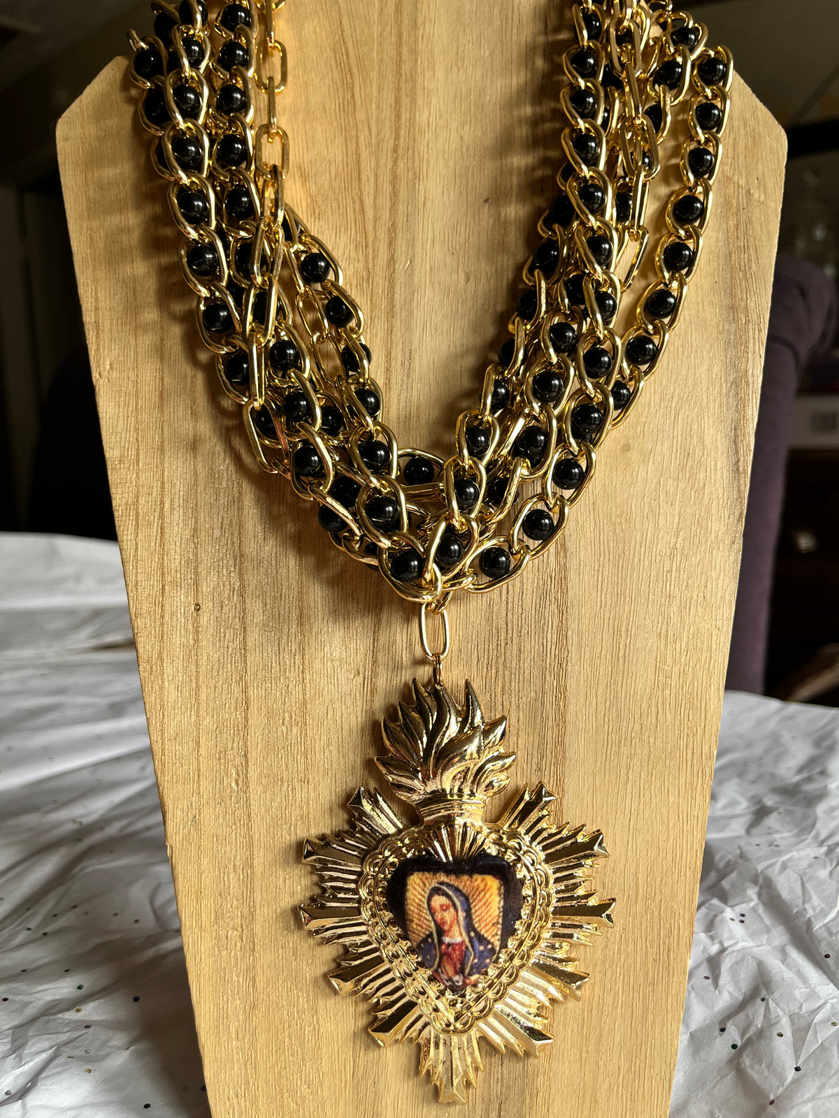 Preorder Nov 2026 - Virgen Múlti Bead Sacred Heart Necklace