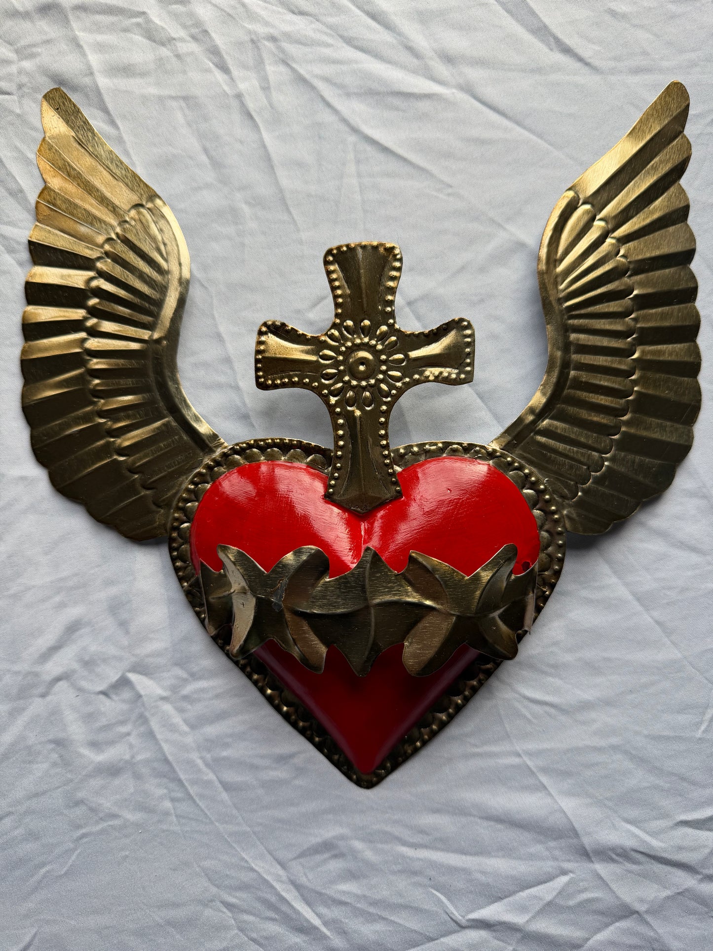 Sacred Heart With Wings Tin
