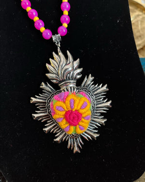 Sagrado Corazón Beaded Necklace