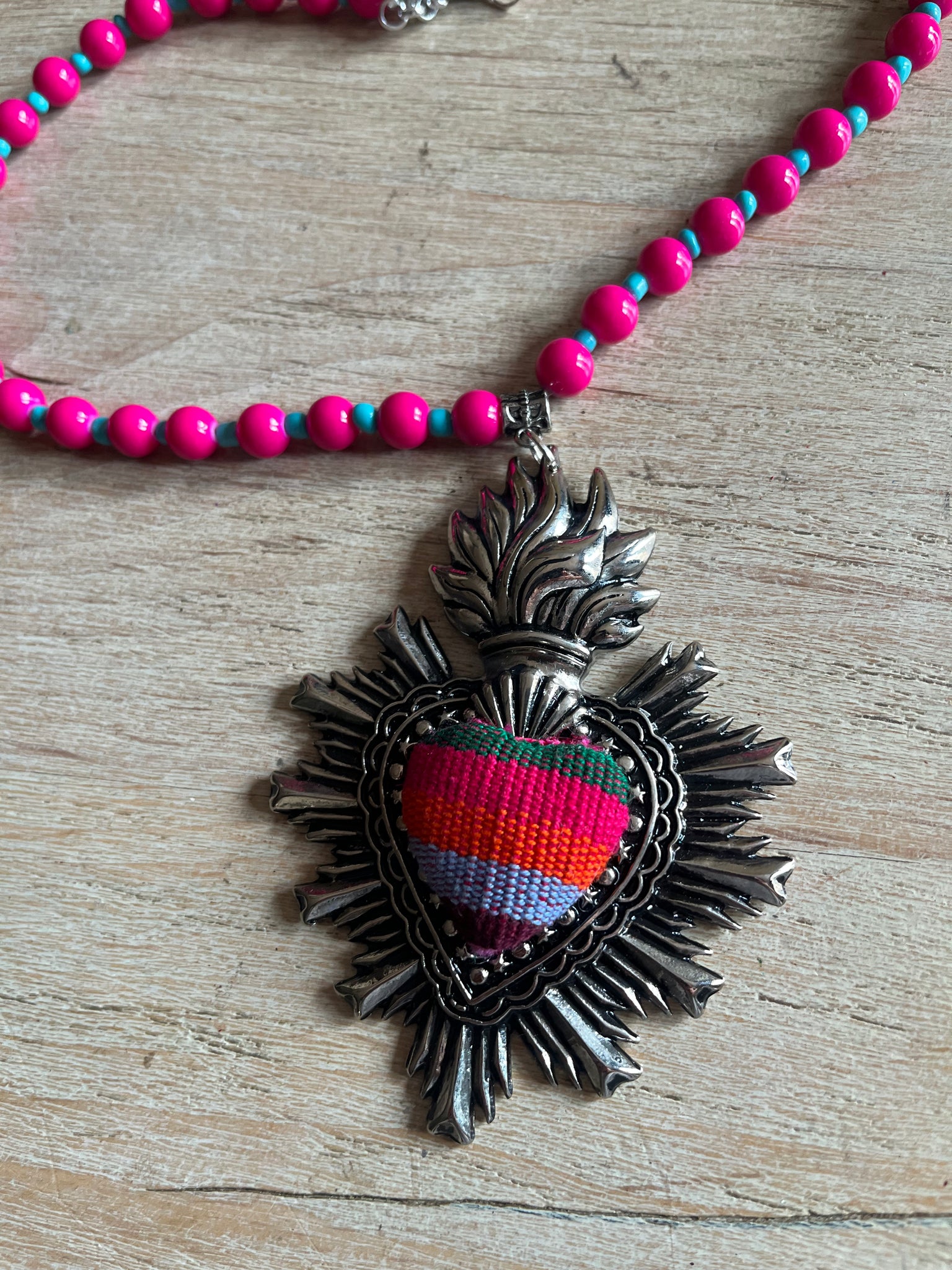Sagrado Corazón Beaded Necklace