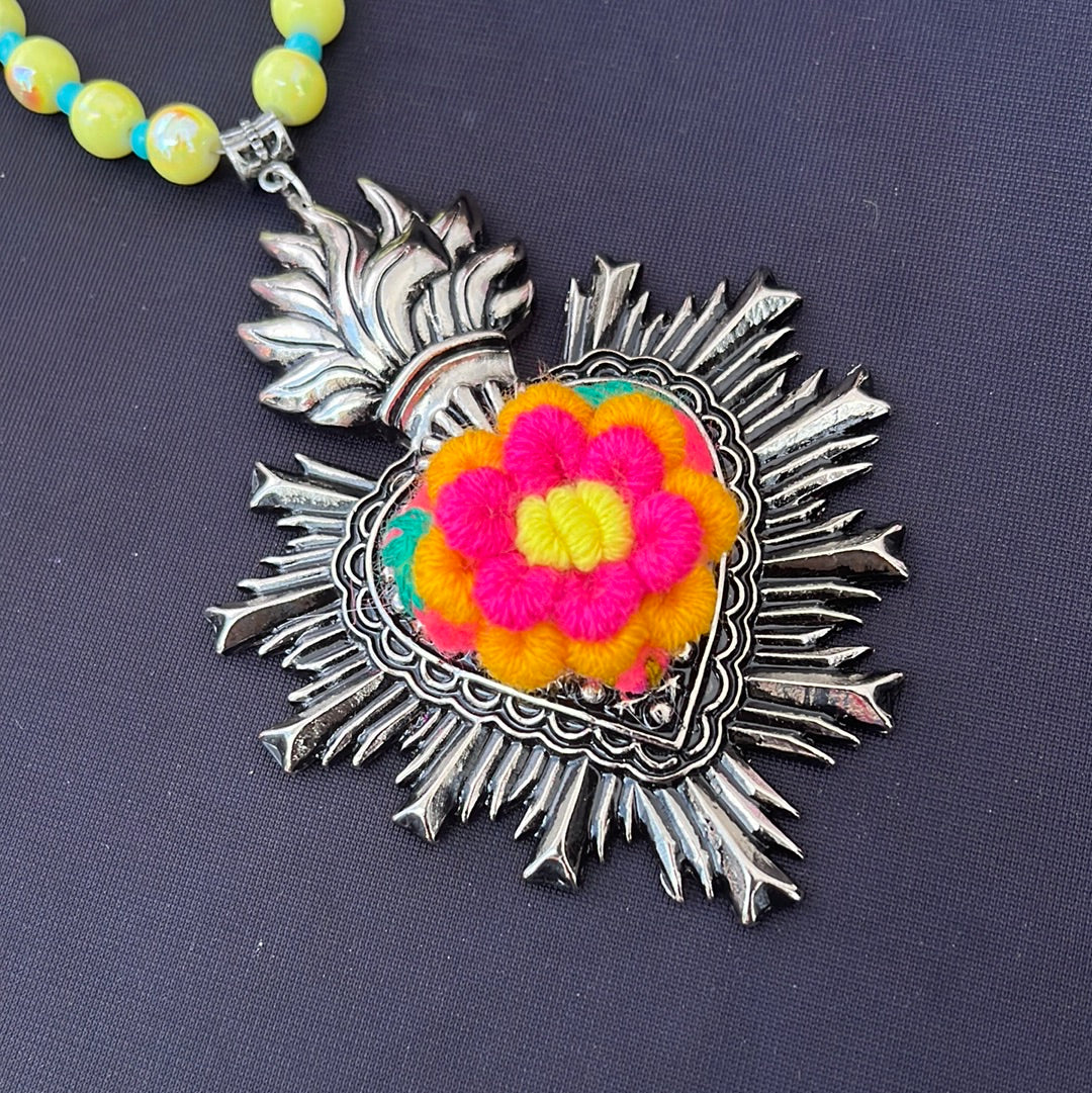 Sagrado Corazón Beaded Necklace